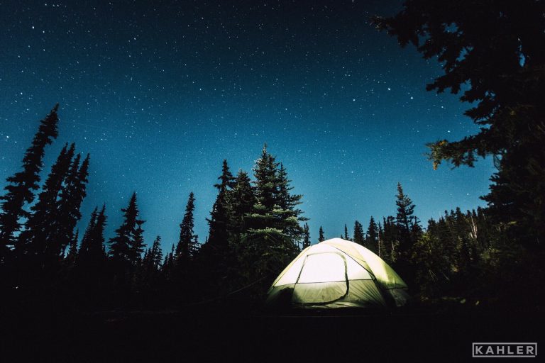 Comment bien débuter pour faire du camping rustique?