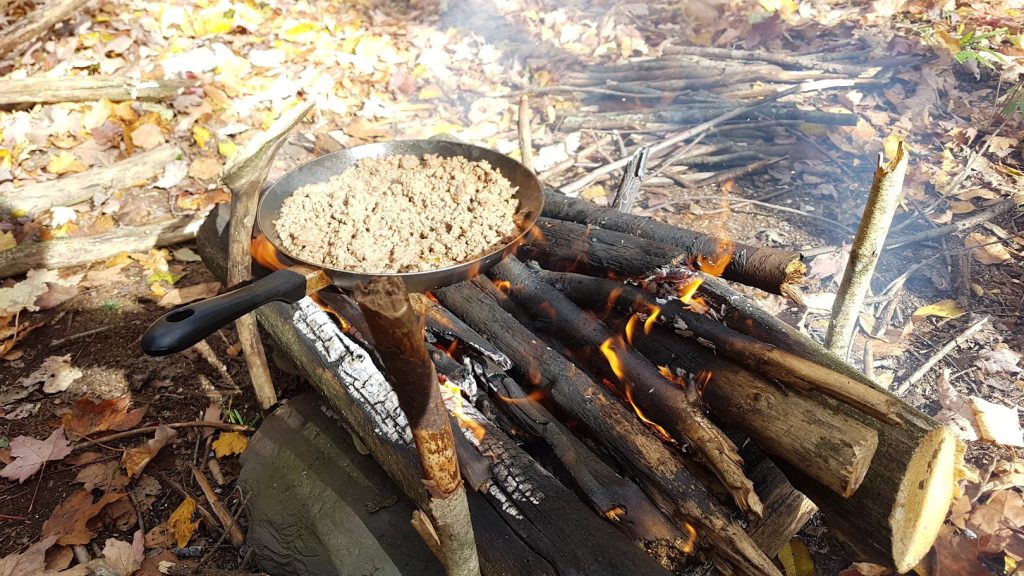 feu de camp pour la cuisson